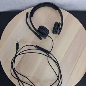 Logitech H570E A-00064 Black Noise-Cancelling Mic USB Connection Stereo Headset